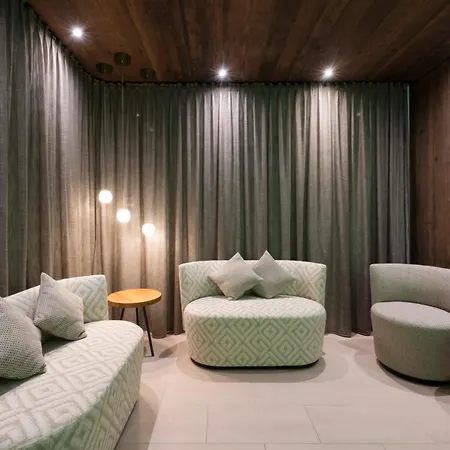 Hotel Angelika 3*